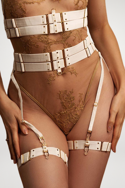 Hervé by Céline Marie Evvy Garters