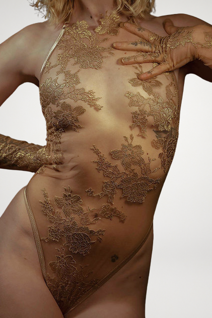 Hervé by Céline Marie Ammalie Illusion Body