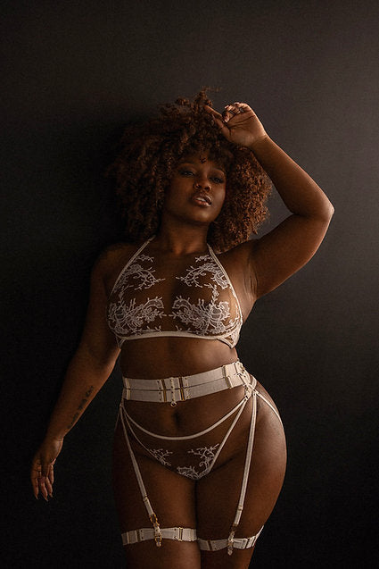 Hervé by Céline Marie Evvy Garters